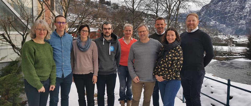 Medlemmar i campusråd Sogndal: frå venstre: Tone Skjerdal, Tore Frimanslund, Deta Gasser, Chris Kenneth Gudmundson, Helene Maristuen, Frode Fretland, Sigurd Sandvold, Sandra Opheim. Til høgre: Prorektor for regional utvikling Geir Kåre Resaland.